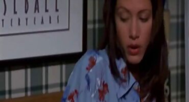 eva sex Nó được quay trên một dàn diễn viên phim zes với một nữ diễn viên khiêu dâm đã chết.